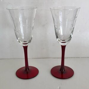 TULIP STEM BELL SHAPENWINE GLASS SET OF 2 ART GLASS RUBY RED 8" HIGH